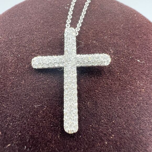 Napier Cross Necklace STERLING SILVER 18" CUBIC ZIRCONIA CROSS PENDANT Religious - Picture 2 of 9